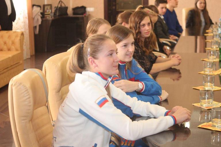 Для одаренных детей Тбилисского района организовали встречу с главой муниципалитета